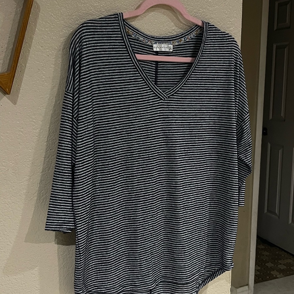 Classic Striped V-Neck Long Sleeve Top